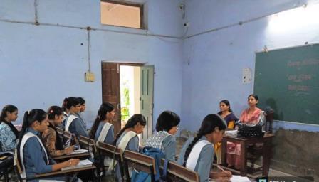 आरडी कॉलेज में जल संरक्षण विषय पर निबंध प्रतियोगिता आयोजित
