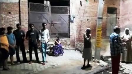 अलीगढ़ रोड पर रातभर गूंजती रहीं चीखें, रात में मकान से रोने-चीखने की आवाजों से फैली दहशत, मकान से आ रही आवाजों को लेकर इलाके में चर्चा, पुलिस जुटी सच्चाई जानने में