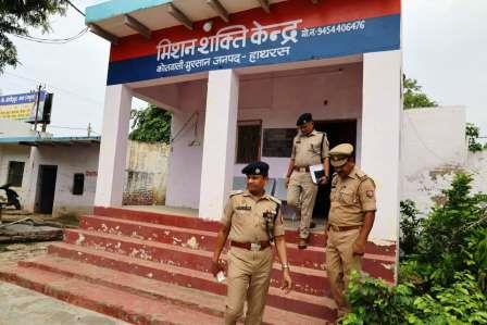 पुलिस अधीक्षक ने किया मुरसान थाने का औचक निरीक्षण, अपराध नियंत्रण और जनसुनवाई को लेकर दिए सख्त निर्देश