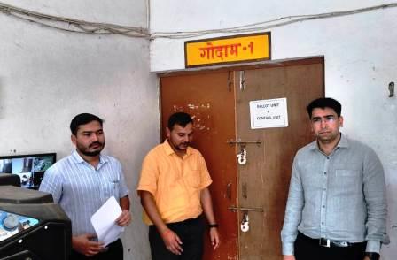 भारत निर्वाचन आयोग के निर्देशों के अनुपालन में ईवीएम-वीवीपैट वेयरहाउस का मासिक निरीक्षण