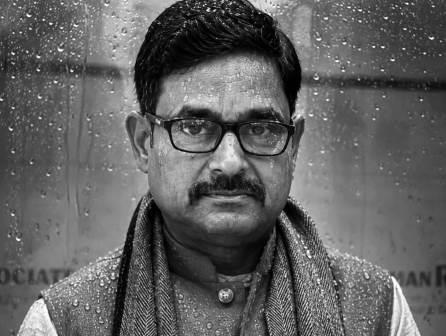 डिजिटल भारत को सुरक्षित बनाने के लिए आधार आधारित सोशल मीडिया सत्यापन की पैरवी, आधार वेरिफिकेशन से रुकेगी फर्जी आईडी, केंद्र सरकार से कानून बनाने की अपील