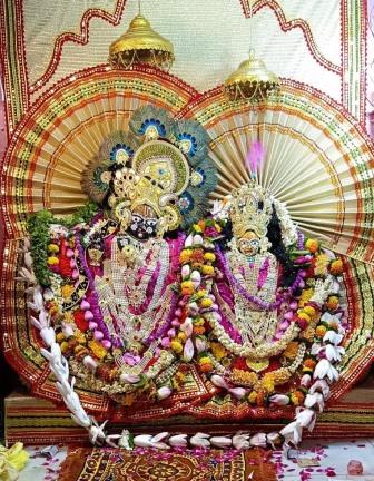 धार्मिक परंपरा का निर्वहन: दाऊजी महाराज मंदिर में सेवादारी परिवर्तन सम्पन्न, मधुसूदन चतुर्वेदी ने संभाली जिम्मेदारी