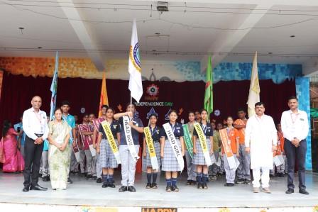 राजेन्द्र लोहिया विद्या मंदिर में धूमधाम से मनाया गया स्वतंत्रता दिवस