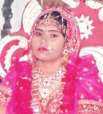 विवाहिता की संदिग्ध मौत के बाद आनन-फानन में अंतिम संस्कार, मायके पक्ष ने लगा हत्या का आरोप