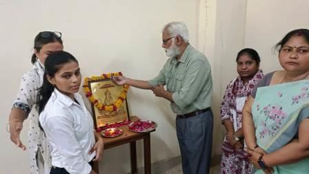 सादाबाद : अनुशासन के साथ खुद को आत्मप्रेरित करें – चौधरी, राजकीय महाविद्यालय मथुरा में दीक्षांरभ कार्यक्रम का आयोजन