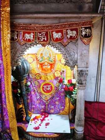 मंगलवार (04/08/26) दर्शन श्री दक्षिणमुखी हनुमान जी महाराज, सासनी गेट, हाथरस