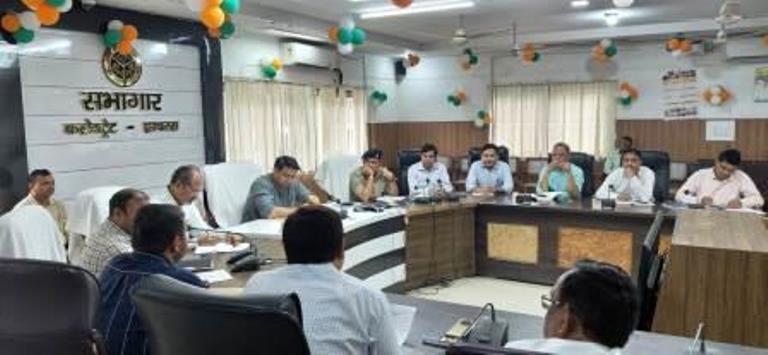 15 सितंबर से शुरू होगा हाथरस का सुप्रसिद्ध श्री दाऊजी मेला, तैयारियों ने पकड़ी रफ्तार, मेले में सुरक्षा से लेकर बिजली-पानी तक पुख्ता होंगी व्यवस्थाएं, डीएम ने दिए निर्देश