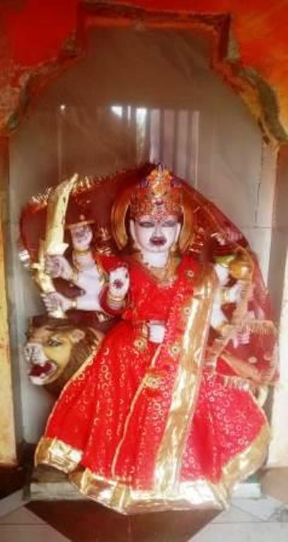 सहपऊ : मां पथवारी देवी मंदिर से चार घंटे चोरी, गेस्ट हाउस में भी घुसा चोर; सीसीटीवी में कैद