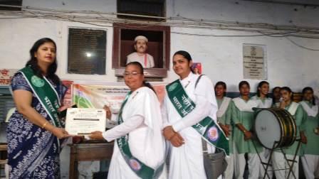 हाथरस में 1000 छात्राओं समेत विद्यार्थियों ने लिया नशामुक्त जीवन का संकल्प
