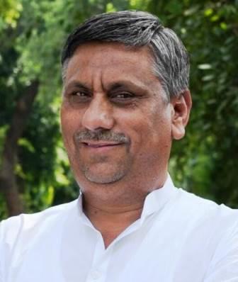 सादाबाद : स्कूलों में निर्बाध बिजली आपूर्ति के लिए विधायक ने लिखा पत्र, विधायक गुड्डू चौधरी ने परिषदीय स्कूलों में बिजली आपूर्ति के संबंध में एमडी को कराया अवगत
