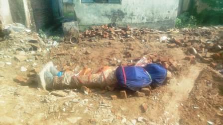 मलबे के बीच मिली डॉ. आंबेडकर की प्रतिमा, वीडियो वायरल होने पर पुलिस ने लिया संज्ञान