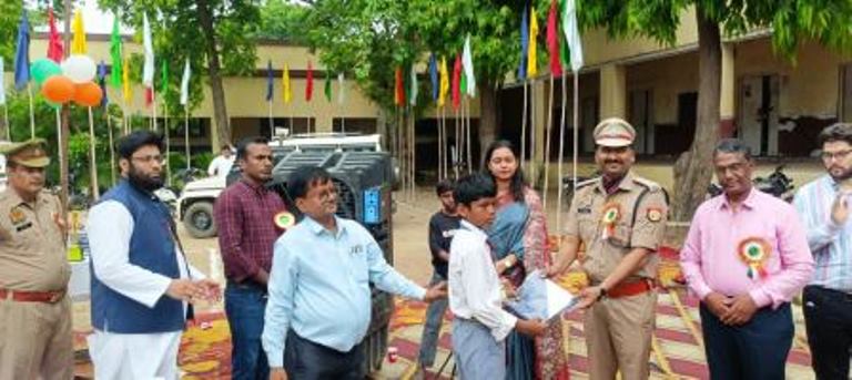 सादाबाद : धूमधाम से मनाया गया स्वाधीनता पर्व, सादाबाद इंटर कॉलेज में हुआ सांस्कृतिक कार्यक्रमों का आयोजन