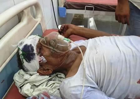 सादाबाद : अज्ञात वाहन की टक्कर से बाइक सवार घायल, आगरा रोड पर गांव वेदई मोड़ के निकट हुई सड़क दुर्घटना, रेफर