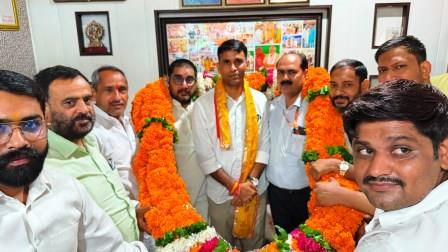 संगठन को मजबूती और कार्यकर्ताओं में नई ऊर्जा का संदेश देकर अलीगढ़ पहुंचे यतेन्द्र शर्मा, भाजपा प्रदेश मंत्री एवं प्रदेश मीडिया प्रभारी यतेन्द्र शर्मा ने पदाधिकारियों, जनप्रतिनिधियों और कार्यकर्ताओं से किया संवाद; गौशाला में गौ-पूजन कर की गौसेवा