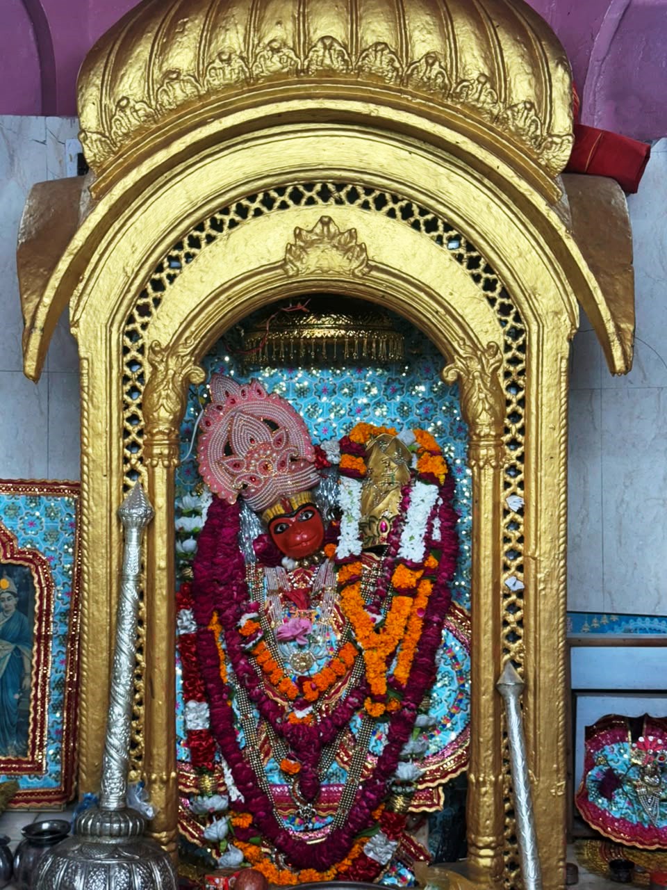 मंगलवार (25/08/26) दर्शन श्री हनुमान जी महाराज, नवग्रह मंदिर हाथरस