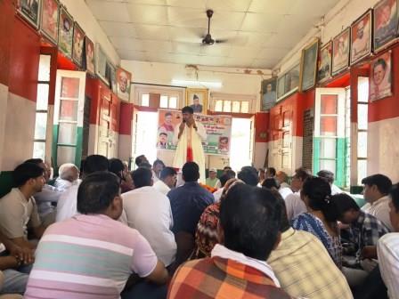 2027 की तैयारियों में जुटी कांग्रेस, हाथरस में राष्ट्रीय सचिव कुणाल चौधरी ने कार्यकर्ताओं से किया संवाद