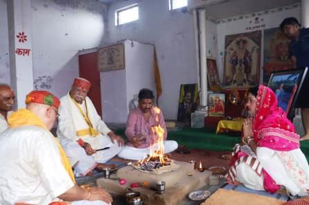 विश्व शांति और आपसी सद्भावना के लिए हुआ श्री विष्णु यज्ञ, जयकारों से गूंजा परिसर