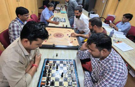 राष्ट्रीय खेल दिवस पर उत्तर प्रदेश ग्रामीण बैंक में खेल गतिविधियों का आयोजन, कर्मचारियों ने बढ़-चढ़कर लिया हिस्सा