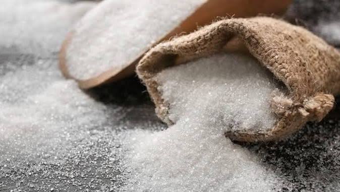 त्योहारी सीजन से पहले चीनी के दाम में नरमी, थोक में ₹58 तो फुटकर में अब भी ₹62 किलो
