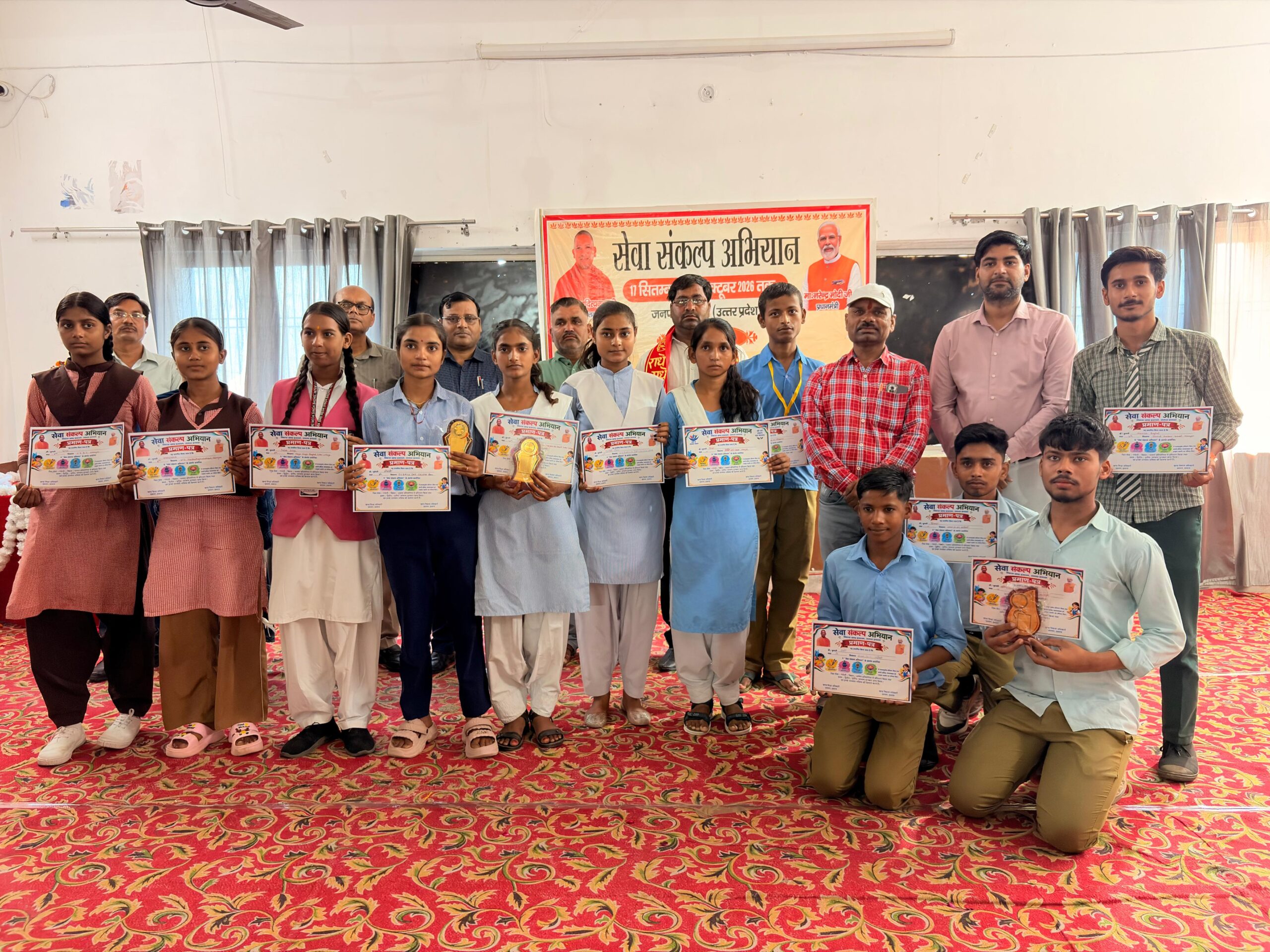 हसायन : ब्लॉक स्तरीय प्रतियोगिताओं में दिखा प्रतिभाओं का उत्साह,ढाई सौ से अधिक छात्र छात्राओ बच्चों ने किया प्रतिभाग