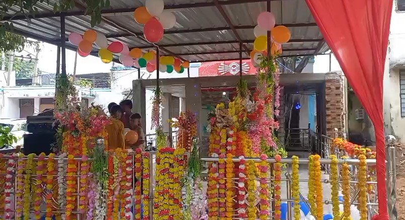 हसायन : गोगा जाहरवीर महाराज के समाधि स्थल के दर्शनों को श्रद्धालुओं में उत्साह