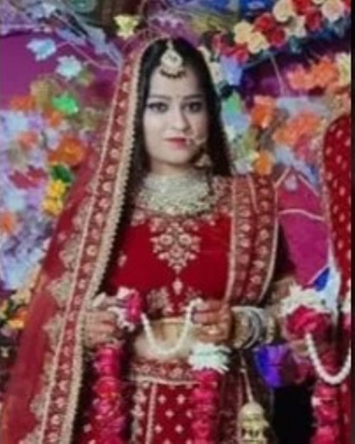 प्रसव के बाद नवविवाहिता की मौत, नवजात बच्ची आईसीयू में भर्ती; परिवार की खुशियां मातम में बदलीं