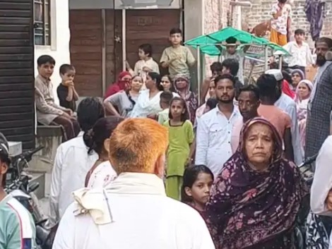 सिकन्दराराऊ : कूड़ा डालने को लेकर दो पक्ष भिड़े, चार-पांच युवक हिरासत में