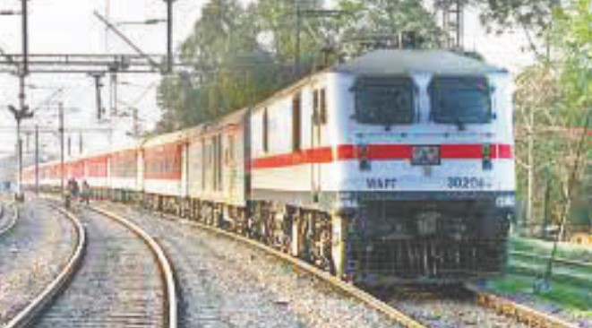 बल्देव छठ पर रेलवे ने दी श्रद्धालुओं को बड़ी राहत, कासगंज-मथुरा रूट पर विशेष ट्रेन का संचालन, चलेगी तीन दिवसीय स्पेशल पैसेंजर ट्रेन