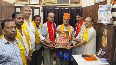 सर्राफा कारोबारियों ने किया व्यापारी नेता का स्वागत, व्यापारी सम्मेलन में सहयोग का दिया भरोसा