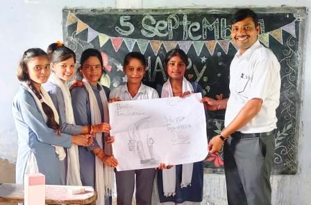 सादाबाद : एसबीजे इंटर कॉलेज में धूमधाम से मनाया गया शिक्षक दिवस, डॉ. सर्वपल्ली राधाकृष्णन के आदर्शों से प्रेरणा लेने का किया आह्वान