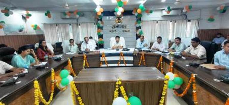 सेवा संकल्प अभियान को सफल बनाने में जुटा प्रशासन, डीएम अतुल वत्स ने अधिकारियों को दिए निर्देश,17 सितंबर से 17 अक्टूबर तक चलेगा अभियान, सेवा, सुशासन और गरीब कल्याण के साथ विकसित भारत 2047 के संकल्प से जन-जन को जोड़ने पर जोर