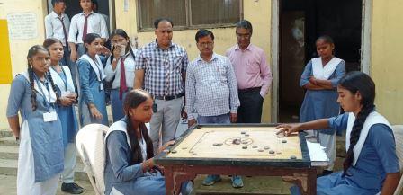 सादाबाद : एकल में सोनिया, युगल में परी व पिंकी की जोड़ी ने किया टॉप, सादाबाद इंटर कॉलेज में कैरम बोर्ड प्रतियोगिता का आयोजन