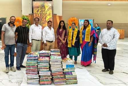 अंतरराष्ट्रीय साक्षरता दिवस पर BLS स्कूल ने नेकी की दुकान को भेंट की 1501 पुस्तकें
