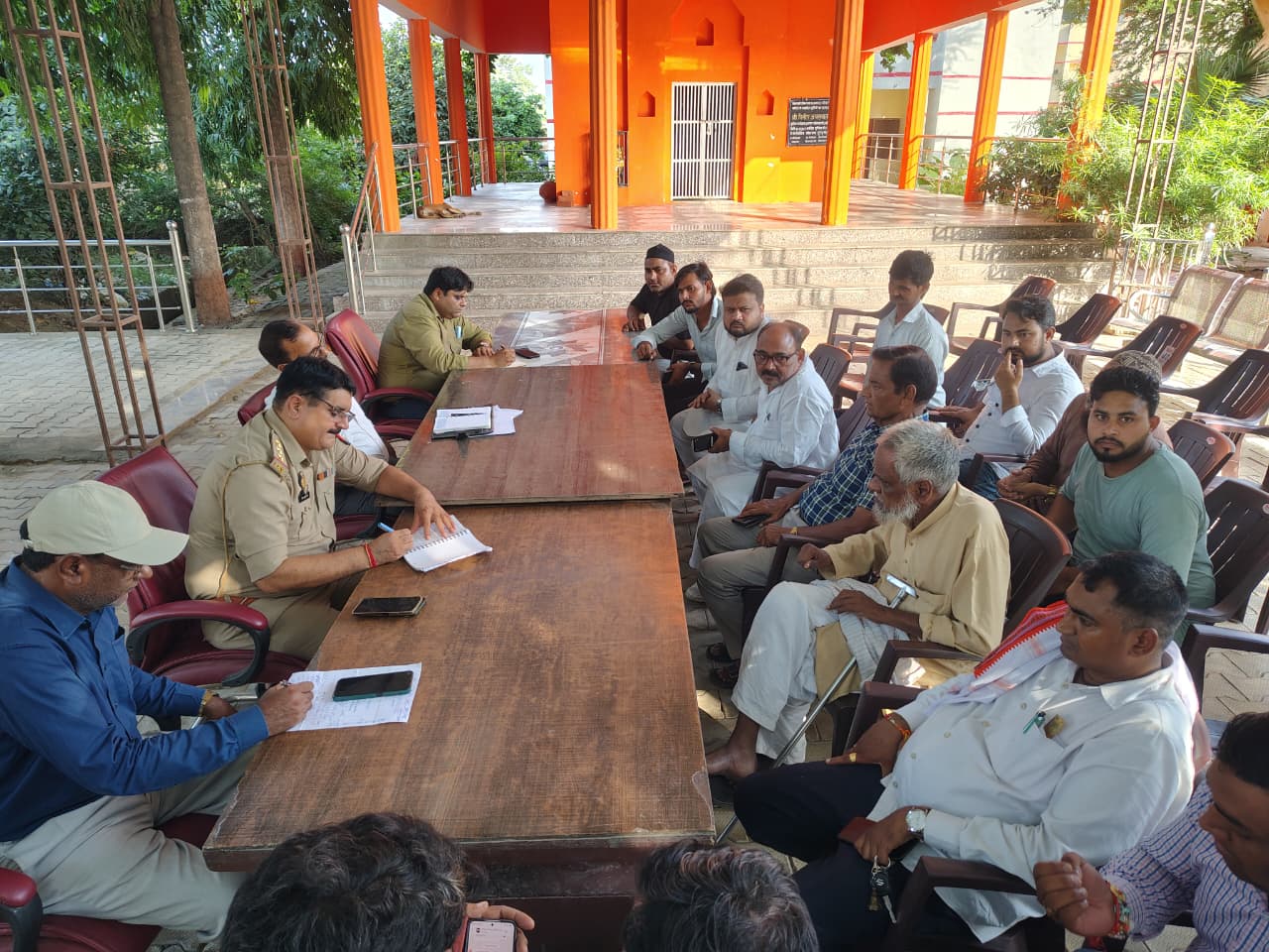 सिकन्दराराऊ : सिकन्दराराऊ में जुलूस-ए-मोहम्मदी को लेकर बैठक, शांतिपूर्ण आयोजन की अपील