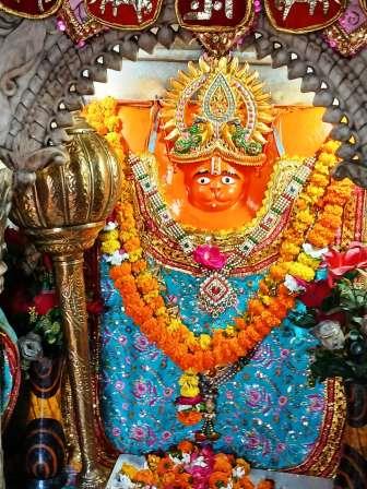 शनिवार (12/09/26) दर्शन श्री दक्षिणमुखी हनुमान जी महाराज, सासनी गेट, हाथरस
