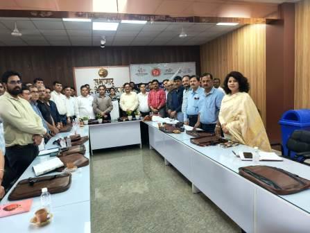हाथरस में एचआईवी-एड्स को लेकर चिकित्सा अधिकारियों की कार्यशाला, रोकथाम और उपचार पर दिया जोर