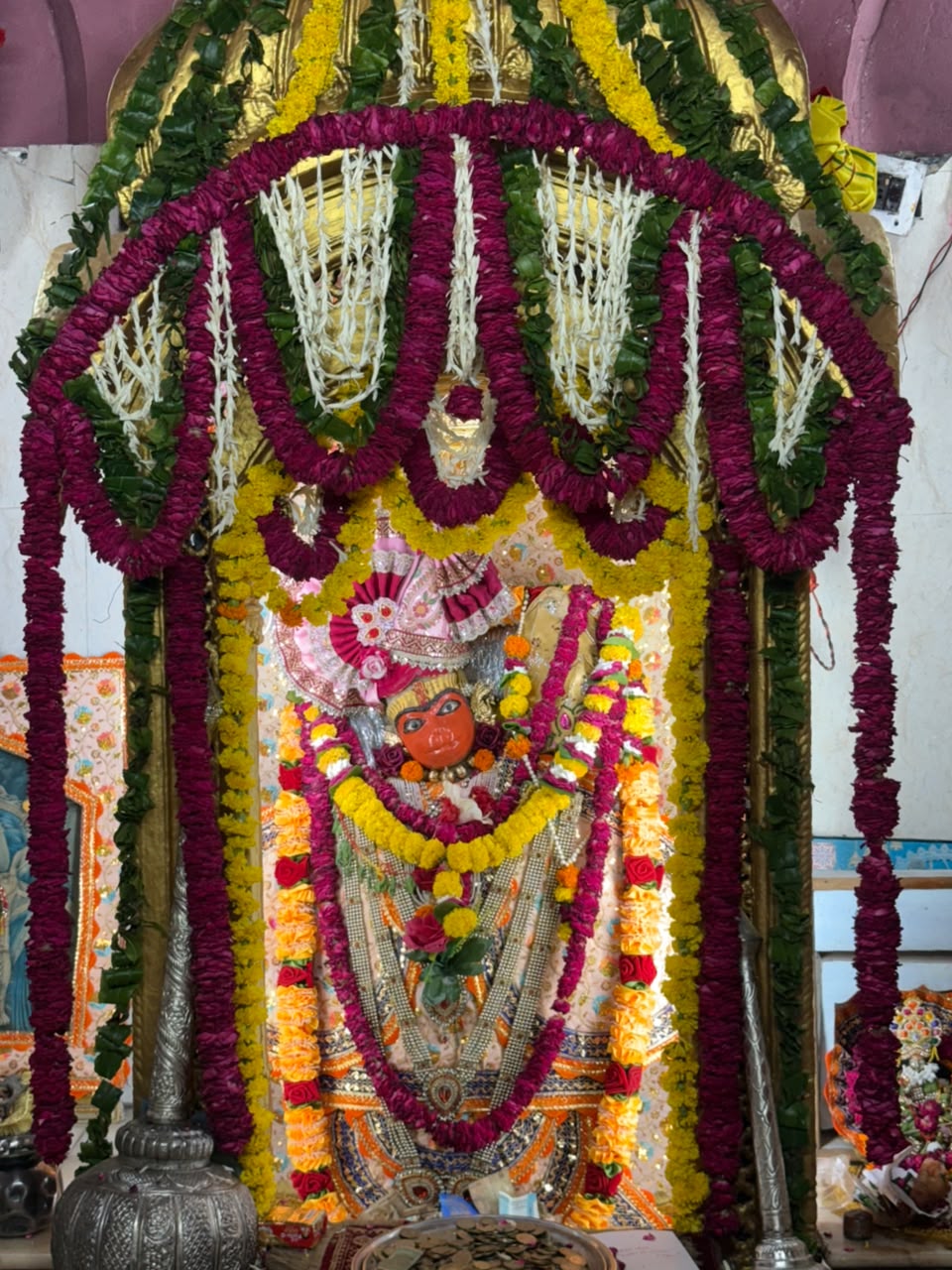 मंगलवार (15/09/26) दर्शन श्री हनुमान जी महाराज, नवग्रह मंदिर हाथरस