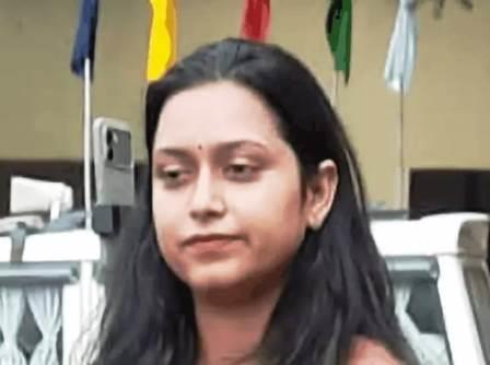 सादाबाद : एसडीएम से अभद्रता, जिपं सदस्य के खिलाफ मुकदमा दर्ज, जनसुनवाई के दौरान एसडीएम से अभद्रता का मामला