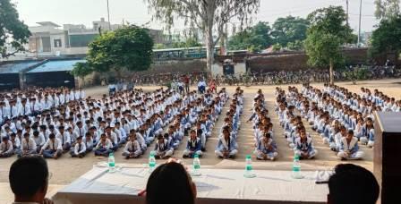 सादाबाद में पोक्सो अधिनियम को लेकर जागरूकता कार्यक्रम, छात्र-छात्राओं को बताए अधिकार और कानूनी प्रावधान