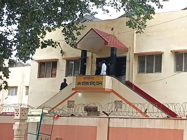 फर्जी एफडीआर और भ्रष्टाचार के आरोपी जेई की अग्रिम जमानत याचिका खारिज, क्षेत्राधिकार के अभाव में कोर्ट ने लौटाया मामला