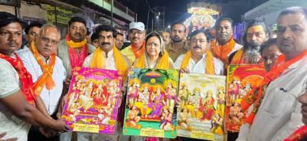 मुरसान में जनकपुरी कार्यक्रम का शुभारंभ, सीमा उपाध्याय और रामेश्वर उपाध्याय ने की पूजा-अर्चना