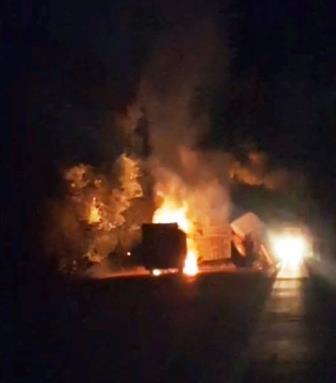 दिल्ली-कानपुर हाईवे पर ट्रक ने ट्रैक्टर में मारी टक्कर, पिता-पुत्र गंभीर घायल; तीन घंटे जाम रहा रास्ता