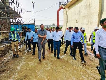 औद्योगिक विकास से सीवरेज तक मंडलायुक्त का फोकस, औद्योगिक क्षेत्र सलेमपुर में सड़क-पानी-बिजली पर जोर, सीवरेज परियोजना 70 फीसदी पूरी, 24 एमएलडी एसटीपी से सुधरेगी शहर की सीवरेज व्यवस्था, मंडलायुक्त ने दिए जरूरी निर्देश