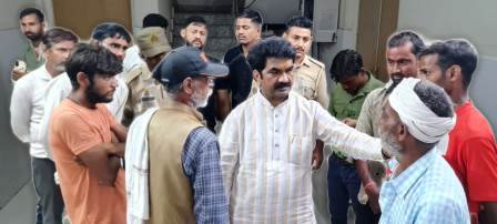 ब्लॉक प्रमुख ने मृतकों के परिजनों से मुलाकात कर सांत्वना दी