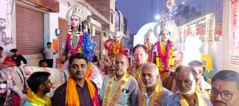सासनी में धूमधाम से निकली श्रीराम बरात, जगह-जगह हुआ स्वागत, श्रीरामलीला महोत्सव में उमड़ा श्रद्धा का सैलाब, बैंड-बाजों और दर्जनों झांकियों ने मोहा मन