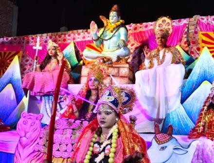 सादाबाद : भक्तों ने किए नौ देवी स्वरूपों के दर्शन,  ब्रह्माकुमारीज संस्था के बिसावर स्थित केंद्र पर हुआ भव्य आयोजन