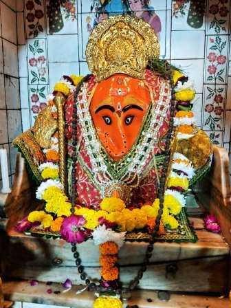 बुधवार (14/10/26) दर्शन श्री गणेश जी महाराज हरीपर्वत, तरफरा रोड हाथरस