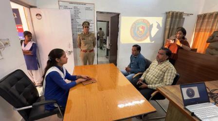 मोनिका और रागिनी बनीं एक दिन की थानाध्यक्ष, साइबर ठगी के पीड़ितों को ₹61,040 वापस दिलाने में हाथरस पुलिस को मिली सफलता