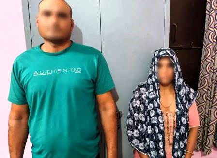 सादाबाद : हत्या के मामले में मां और प्रेमी गिरफ्तार, ननिहाल में जुड़वा भाईयों की हत्या का मामला