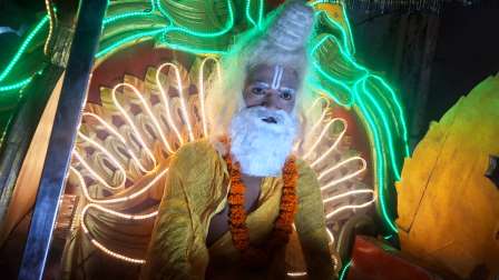 सहपऊ : पहली बार बैंड-बाजों के साथ निकली महर्षि वाल्मीकि की भव्य शोभायात्रा